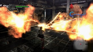 Devil May Cry 4: Special EditionLady bringt ein besonders potentes Schusswaffenarsenal mit, vor allem Horden von Kleinvieh ballert sie ohne Mühe nieder.