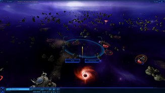 Sid Meiers StarshipsTorpedos fliegen mehrere Runden lang in die gewählte Richtung, statt sich ein Ziel zu suchen. Zu Beginn jeder Runde lassen wir sie explodieren oder weiterfliegen – nutzlos gegen Feinde in Bewegung, aber praktisch um sie aus der Deckung zu treiben.