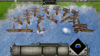 Age of Mythology: Tale of the Dragon Der Kriegssalamander kann im Wasser und an Land eingesetzt werden. Vor allem Schiffsverbände haben mit der relativ günstigen Riesenechse einige Probleme. So verlor im Test eine stolze Flotte von 20 Triremen (Zusammen 2000 Holz und 1000 Gold) knapp gegen zehn Salamander (Zusammen 2000 Nahrung und 150 Gunst)