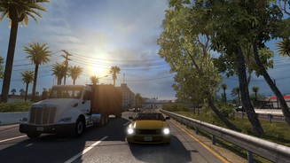 American Truck Simulator Ein Peterbilt-Lkw, ein Ford Mustang, die Morgensonne und Palmen - die Grafik des American Truck Simulator sorgt für amerikanisches Flair.