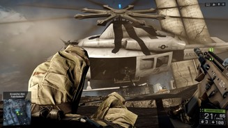 Battlefield 4Tja, wenn mal jemand nachgedacht hätte, insbesondere bei Dice, müsste sich Recker hier nicht vor dem Helikopter in Sicherheit robben.