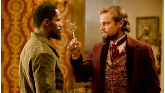 Django UnchainedEigentlich auch kaum in Zeiten der Sklaverei möglich, Tarantino macht’s aber mit einem Kniff wahr: Schwarz und Weiß auf Augenhöhe.