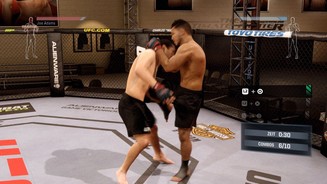 EA Sports UFCIm Thai-Clinch sind Kniestöße sehr mächtig.