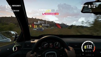 Forza Horizon 2Für Querfeldeinrennen ist die Cockpitperspektive wegen der beschränkten Sicht nicht unbedingt zu empfehlen.