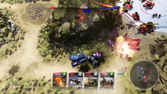 Halo Wars 2 - BlitzZwei Armeen prallen im Kampf um einen Kontrollpunkt aufeinander.