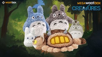Erlebe schöne Augenblicke mit der ganzen vereinten Familie Totoro. Die bekanntesten Filmcharaktere finden sich zusammen, um dir die traumhafte Fantasy-Welt direkt auf deine Couch zu bringen.
