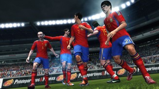 Pro Evolution Soccer 2011Screenshot aus dem DLC mit neuen Nationaltrikots2011