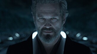 Tron LegacyEine der Hauptrollen spielt erneut Oscar Preisträger Jeff Bridges, der... (Bildrechte: Walt Disney Studios Motion Pictures Germany)