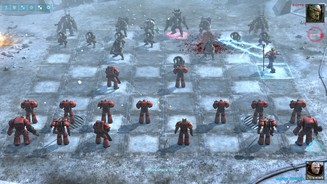 Warhammer 40.000: RegicideUnser Scriptor brutzelt einen Feind weg und bedroht den orkischen König. Schach!