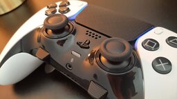 PS5-Spieler baut nach Stickdrift schwarze Buttons in seinen weißen DualSense und er sieht jetzt viel besser aus