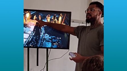 Lehrer schleppt PS5 in die Schule und zockt Assassins Creed vor seiner 8. Klasse, um Geschichtsunterricht anschaulicher zu machen - 84.000 Leute feiern es