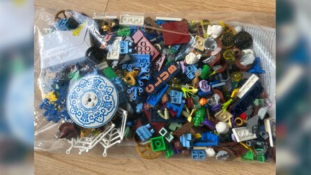 Deutscher LEGO-Fan bestellt nur einige lose Teile von der Webseite, findet im Paket dann Tüte mit hunderten weiteren Steinen als Geschenk
