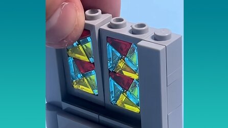 LEGO-Fan baut cooles Buntglasfenster mit illegaler Technik, ohne ein einziges Teil zusammenzustecken und 52.000 Leute feiern ihn dafür