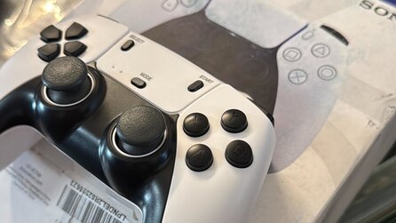 Sie haben versehentlich einen PS6-Controller geschickt - Spieler bestellt DualSense bei Amazon und bekommt seltsamen Quatsch-Controller geliefert