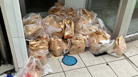 Essensverschwendung und Polizei-Einsätze: McDonalds beendet Pokémon TCG-Aktion nach nur einem Tag, weil Scalper komplettes Chaos anrichten