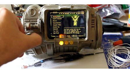 Fallout - Bastler baut sich Pip-boy 3000 nach