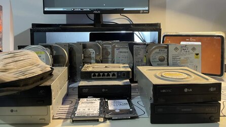 Der Vater dieses PC-Spielers kann einfach keine Daten löschen und hortet daher jahrelang Festplatten - jetzt hat er einen ganzen Haufen davon