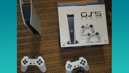 Oma wollte ihren Enkel eigentlich mit einer PS5 überraschen, kaufte versehentlich eine Mogelpackung - aber die spielt trotzdem Games ab