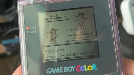 Pokémon-Spieler zockt zum 1. Mal das 26 Jahre alte Pokémon Gelb und plötzlich sind alle Pokémon zum Käfersammler geworden