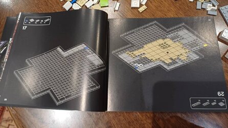 Nach Schritt 17 kommt 29: LEGO-Fan findet kuriosen Fehler in einer offiziellen Anleitung - 12 Seiten sind einfach falsch herum gebunden