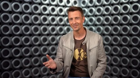 Dieser Mann ist der einzige zertifizierte LEGO-Experte Deutschlands und baut den ganzen Tag über riesige Klemmbaustein-Skulpturen