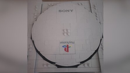 LEGO-Fan bekommt sein PS1-Set mit einem fehlerhaften Teil und hat jetzt eine einzigartige PlayStation