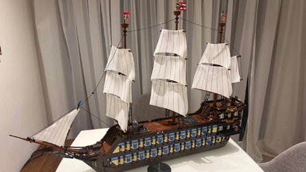 Weil ihm ein Segelschiff nicht groß genug ist, kauft sich ein LEGO-Fan dasselbe Set einfach mehrfach und kombiniert die Teile zu einem XXL-Modell