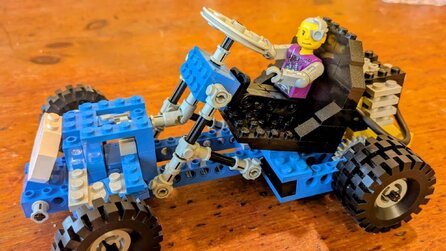Früher hieß es einfach, finde den Unterschied - LEGO-Set aus den 70ern zeigt, wie viel besser die Bauanleitungen geworden sind