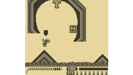 Motocross Maniacs Game Boy