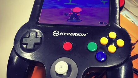 N64 - Leak zeigt funktionierenden Prototypen eines N64-Handhelds von Hyperkin