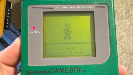 Er ist stolz auf dich Spieler motzt den alten Game Boy seines verstorbenen Opas auf und bekommt ihn wieder zum Laufen