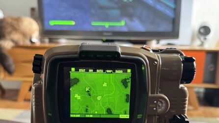 Fallout 4-Spieler nutzt das Pip Boy-Accessoire mit der PS5-Version und es sieht einfach nur cool aus