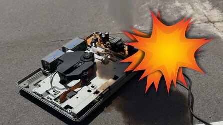 Sturkopf jagt gleich zwei PS1-Konsolen in die Luft, weil er das Power-Kabel in die falsche Steckdose steckt