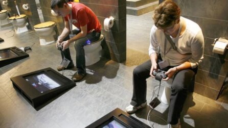 Sony hat PS3-Spieler auf Toiletten gesetzt: So witzig sah das bei der Games Convention 2007 in Leipzig aus