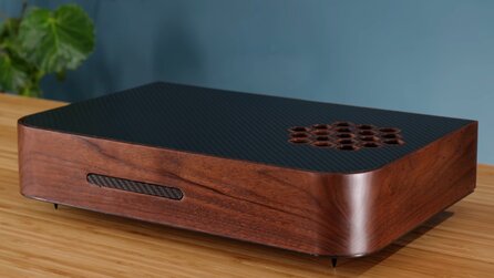 PS5-Bastler verpasst der Konsole eine extrem edle Holz-Optik