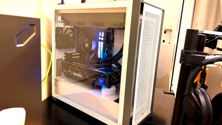 Spieler fährt für Mega-Schnäppchen eine Stunde durch den Sturm und fängt sich sogar einen Riss in der Windschutzscheibe ein - hat jetzt aber einen Gaming-PC zum Top-Preis