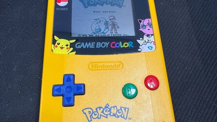 Glückspilz ergattert seltenen Pikachu-GBC zum Spottpreis, weil Verkäufer glaubt, der Ton sei defekt - Dabei hat er nur vergessen, am Sound-Regler zu drehen