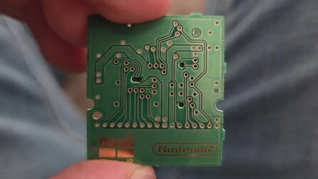 Hund frisst Pokémon Omega Rubin und das Herrchen versucht jetzt verzweifelt, irgendwie die ganzen Shinys von der Cartridge zu retten