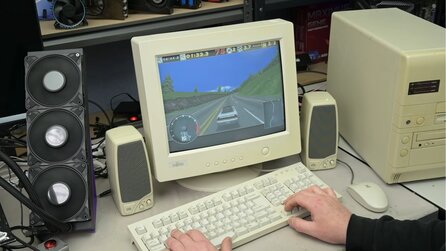 Er baut seinen Kindheits-PC aus 1996 wieder zusammen - findet darauf plötzlich 25 Jahre alte Hausaufgaben eines Fremden wieder
