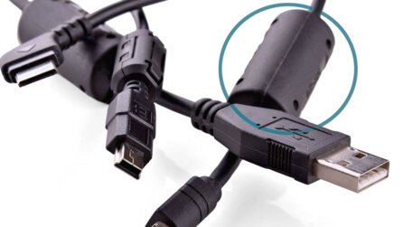 Dieses Bauteil an unseren USB-Kabeln kennen wir alle - doch wofür ist es eigentlich gut? Es ist wichtiger als man glaubt!