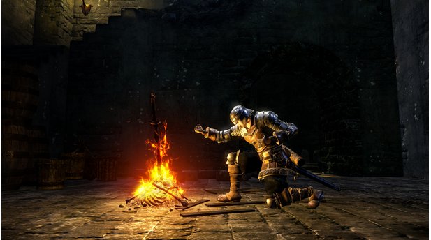 Dark Souls: RemasteredDie Leuchtfeuer von Dark Souls brennen wieder und dienen uns erneut als Speicherpunkte.