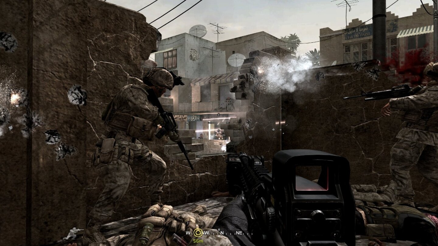 Top: Call of Duty 4: Modern Warfare (Xbox 360, PS3; 93%, GamePro 12/2007) Als Infinity Ward die »Inszenierung« als Designelement für sich entdeckte, revolutionierten die Entwickler das ganze Shooter-Genre: überall Kracht und Rummst es, Helis stürzen ab, Explosionen ereignen sich an jeder Ecke. Hollywood-Action fürs Wohnzimmer!