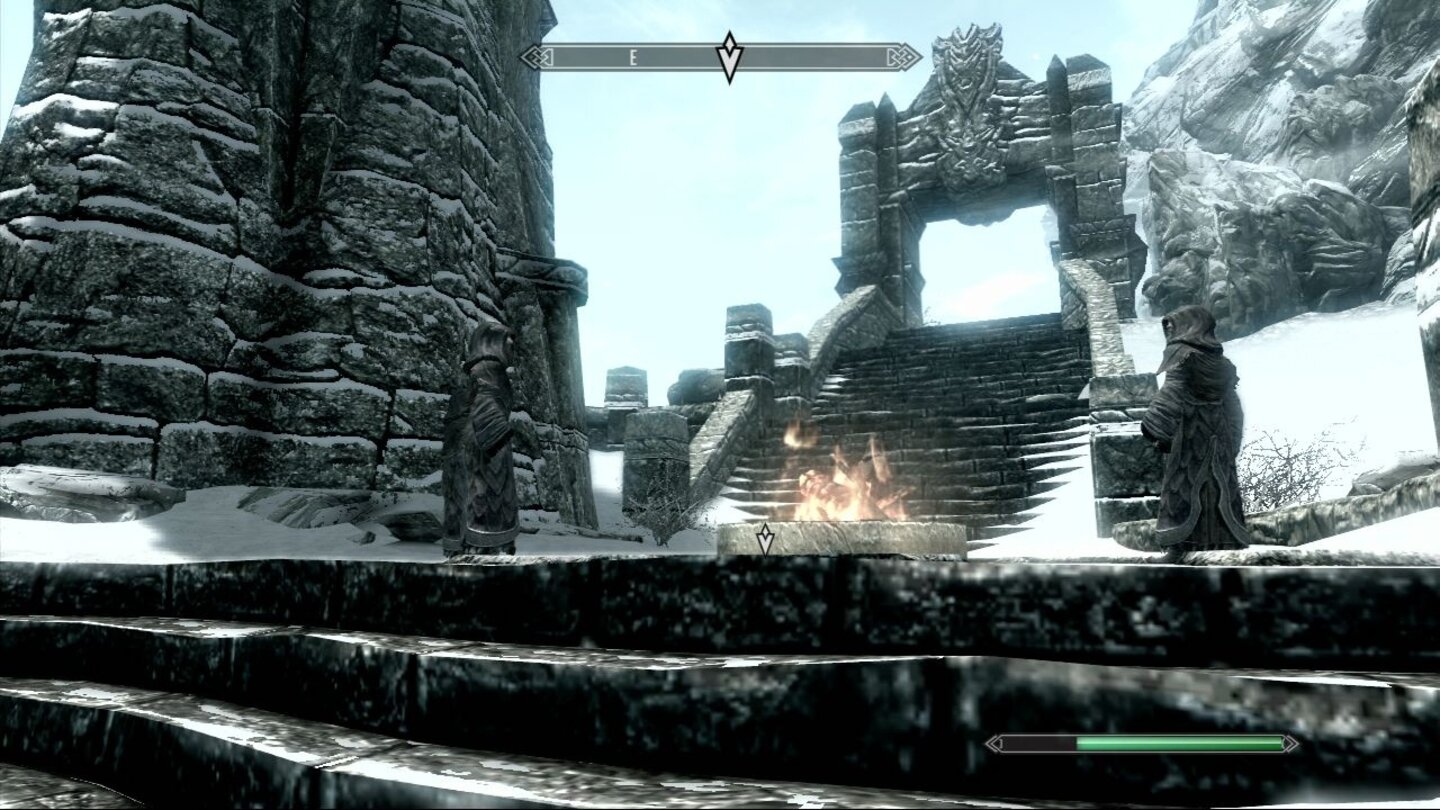 The Elder Scrolls 5: Skyrim - DurchgespieltDoch sein Bruder Einarth überzeugt ihn schließlich doch, uns zu helfen. Zumindest mit der Information, dass ihr Anführer Paarthurnax am Hals der Welt hoch oben auf dem Berg Wissen über den besagten Schrei haben könnte. Er besucht sie recht selten im Hoch-Hrothgar und redet noch weniger zu ihnen.