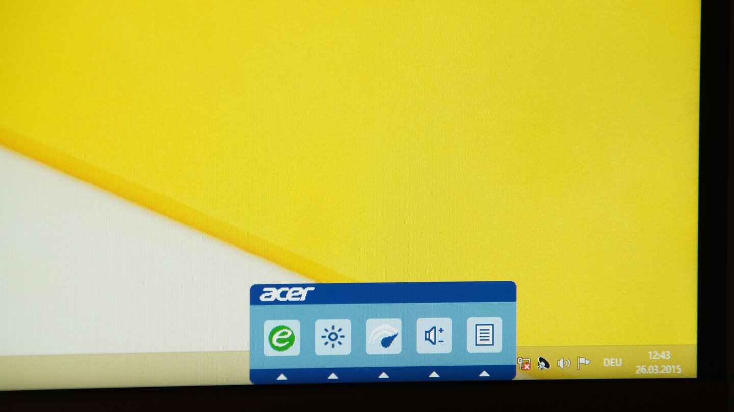 Wenn Sie eine der Monitortasten drücken, öffnet sich zunächst dieses Schnellauswahl-Menü, mit dem Sie unter anderem schnell die Helligkeit oder die Lautstärke ändern können.