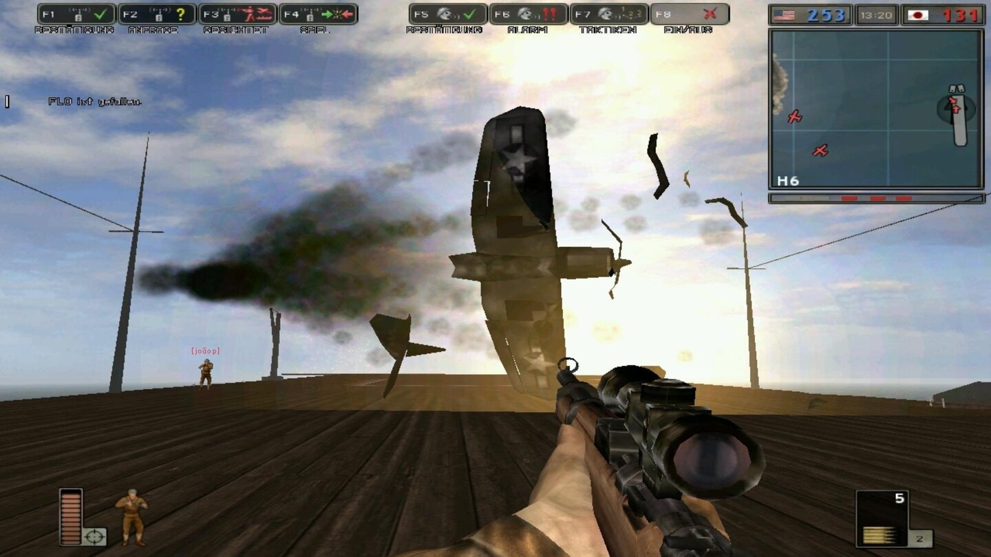 Battlefield 1942Flugzeug geklaut und dann die Landung versemmelt: ein Battlefield-Moment.