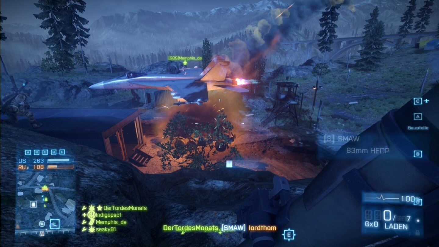 Battlefield 3 - Armored Kill-DLC (PC-Screenshots)Wer im Tal des Todes derart tief fliegt, ist entweder sehr gut oder sehr lebensmüde.