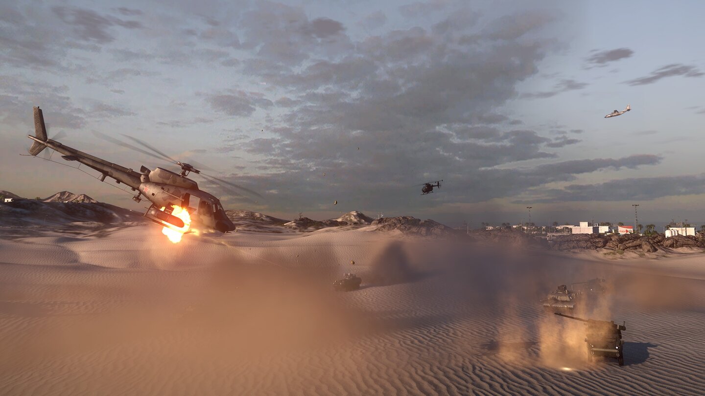 Battlefield 3 - Armored Kill-DLCDer Battlefield-Fuhrpark wird mit Armored Kill um fünf neue Vehikel erweitert - der König der Luftunterstüzung wird das AC-130-Schlachtflugzeug (im Hintergrund), das für das eigene Team startet, wenn ein bestimmter Kontrollpunkt erobert wird.