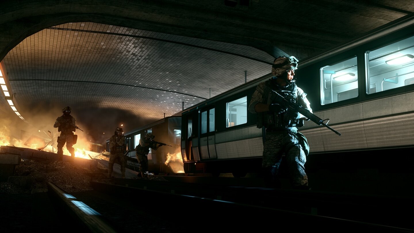 Battlefield 3Operation Metro ist bereits aus der Beta bekannt. Die Angreifer starten in einem Park und müssen sich durch U-Bahn-Schächte in die Stadt Paris vorkämpfen.