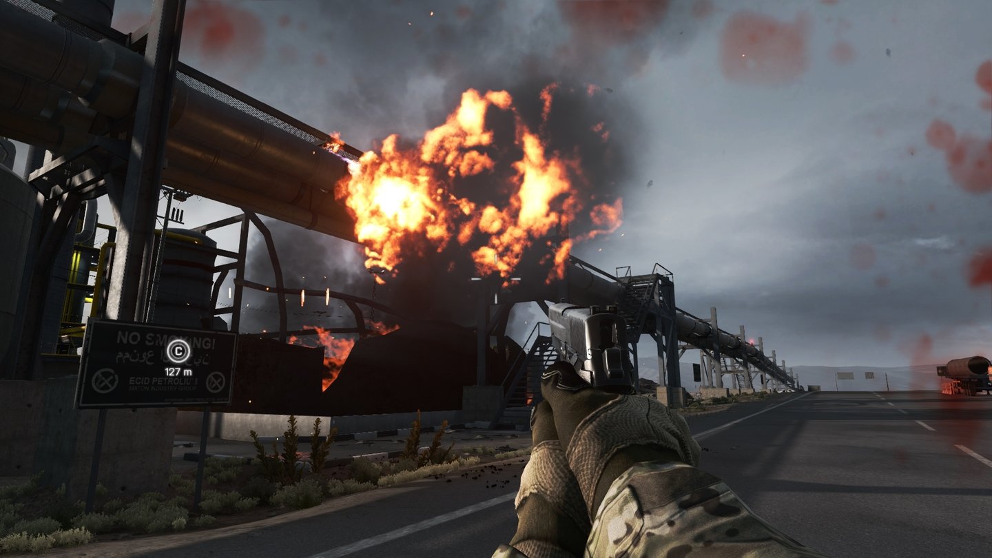 Battlefield 4: Second Assault»Feuersturm 2014« macht ihrem Namen alle Ehre. Die überall verteilten Pipelines sorgen für gemütliche Lagerfeuer.