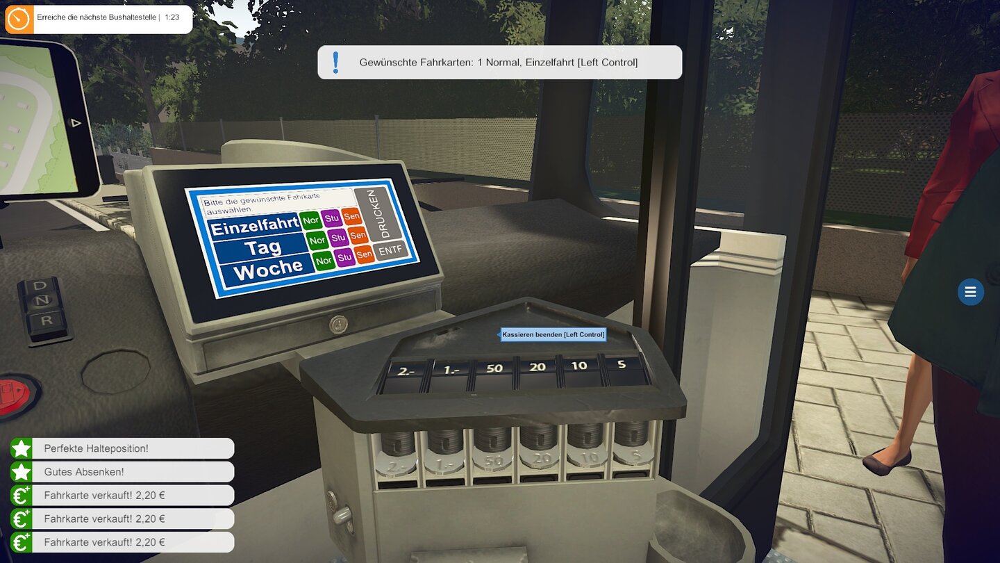 Bus Simulator 16Einige Passagiere müssen noch ein Ticket lösen. Neben der richtigen Ticketauswahl gilt es auch, das Rückgeld passend herauszugeben.